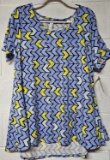 LulaRoe “Perfect T”, Large, NWT