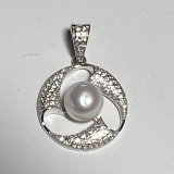 Sterling Silver Pendant with Real Pearl Center