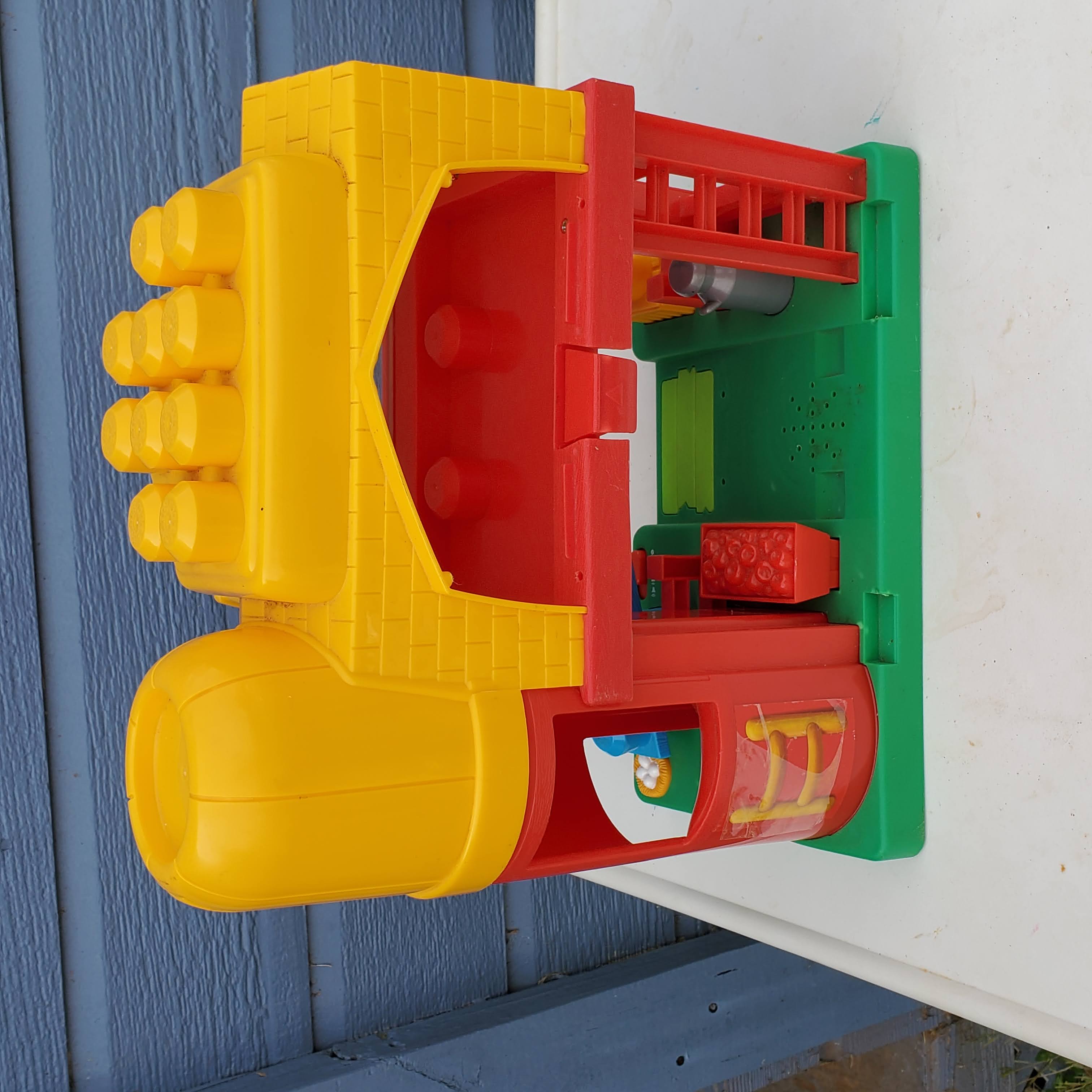 Mega Bloks Barn with Sound Works Proxibid