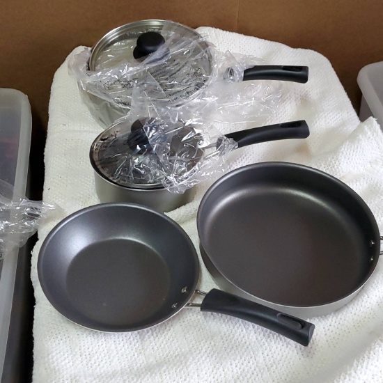 Set of New Pots and Pans and 2 Lids