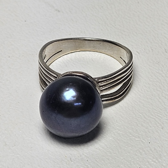 Sterling Silver Ring with Large Pearl, Size 9
