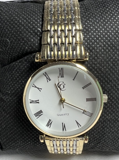 Gold Coast Silver Tone Watch with Box