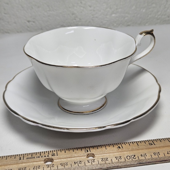 Crownford Fine Bone China Tea Cup and Saucer with Gold Trim, England