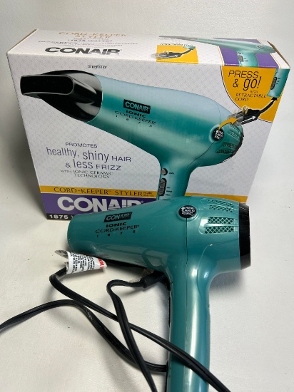 Conair 1875 WATT Cord-Keeper Styler Hair Dryer in Original Box