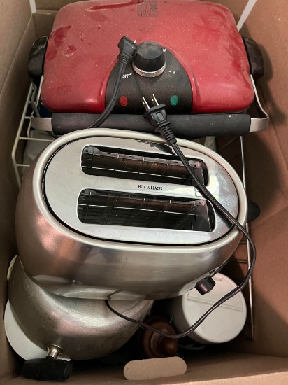 Lot of Various Kitchen Appliances, Kitchenware & More