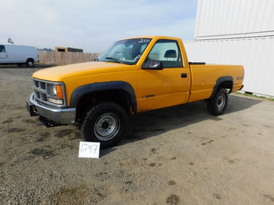 2000 CHEVROLET 2500 PICKUP TRUCK