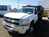 2011 CHEVROLET 3500 HD FLATBED STAKE SIDE TRUCK