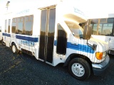 2006 FORD E-450 VAN W/WHEELCHAIR LIFT (NON RUNNER)