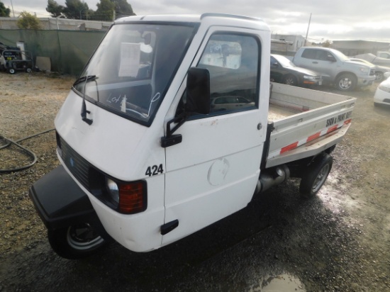 PIAGGIO 3 WHEEL CART (BILL OF SALE ONLY)