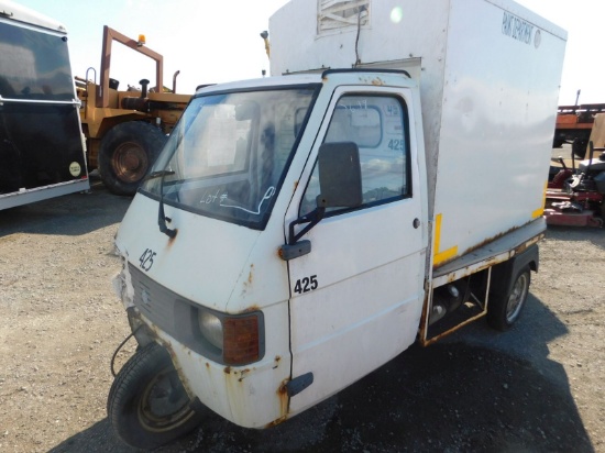 PIAGGIO 3 WHEEL CART (BILL OF SALE ONLY) (MECH ISSUES)