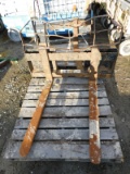 SKID STEER FORK ATTACHMENT