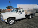 1989 CHEVROLET FLATBED W/ LIFTGATE
