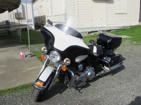 2012 HARLEY DAVIDSON ELECTRA-GLIDE POLICE MOTORCYCLE