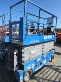 2013 GENIE GS3232 SCISSOR LIFT