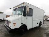 2002 FREIGHTLINER GRUMMAN OLSON STEP VAN W/ LIFTGATE (NON COMPLIANT)