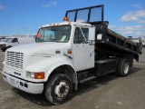 2000 INTERNATIONAL 4700 DUMP TRUCK W/ LIFTGATE (NON COMPLIANT)