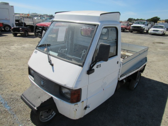 2000 PIAGGIO FLATBED SCOOTER