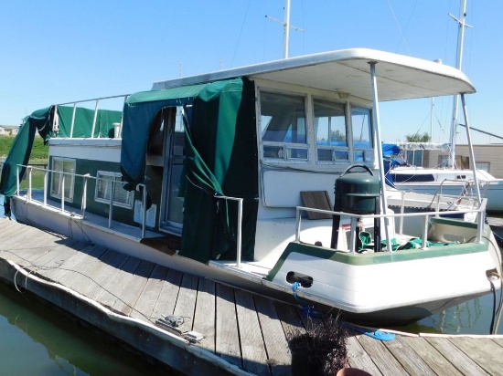 1969 NAUTALINE 34' HOUSEBOAT (NON RUNNER) (SUBJECT TO SELLERS APPROVAL)