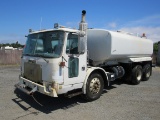 2002 VOLVO 3 AXLE WATER TRUCK (NON COMPLIANT)(MECH ISSUES)