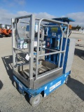 2012 GENIE GR-12 PERSONNEL LIFT