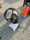 NEW & UNUSED PNUEMATIC GREASE PUMP