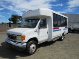 2005 FORD E-450 PARATRANIST BUS W/ WHEEL CHAIR LIFT