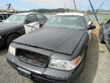 2003 FORD CROWN VICTORIA (NON RUNNER)