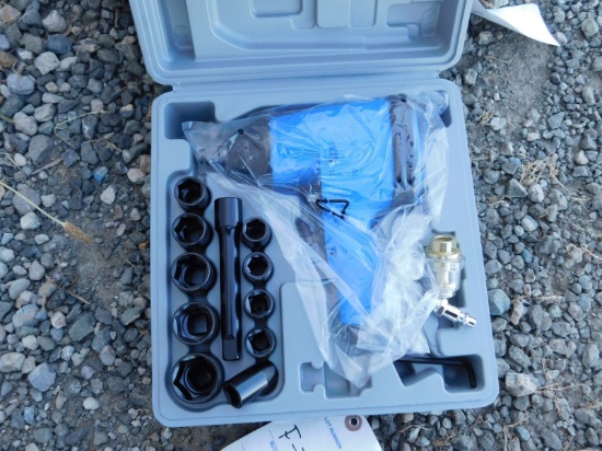 NEW & UNUSED 1/2" DRIVE AIR IMPACT WRENCH KIT