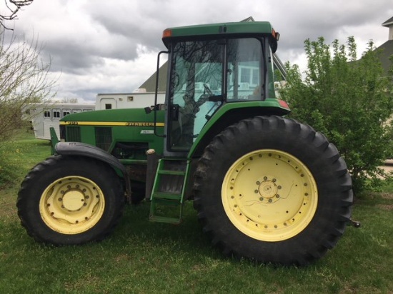 John Deere 7410 cab tractor