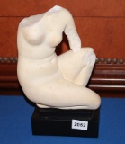 Kneeling Aphrodite Sculpture, Musee du Louvre