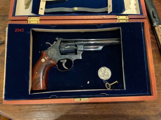 Smith & Wesson Revolver