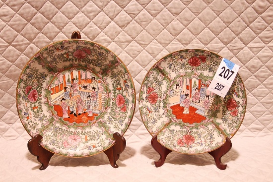 2 Oriental decorative plates