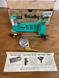Reloading scale