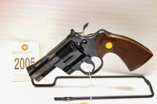 Colt Python .357 Revolver V90001