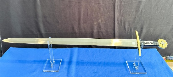 Black Handle Windlass 33" Sword