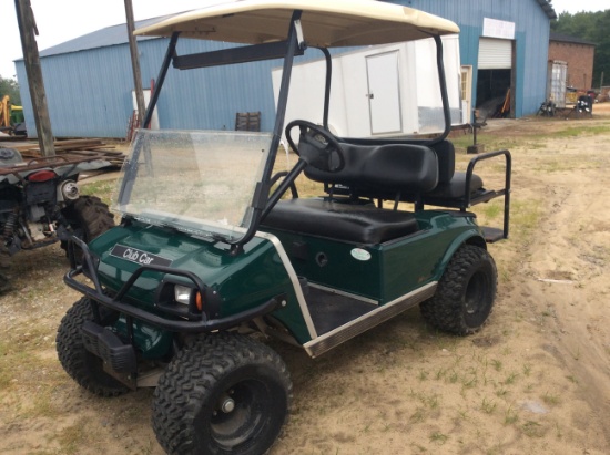 CLUB CAR ELECTRIC GOLF CART