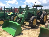 JD 2940 W/ FRONT LOADER - 4WD