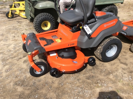 HUSQVARNA Z246 ZERO-TURN MOWER