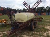 (571)HARDI TR500 SPRAYER W/ FOLDING BOOM