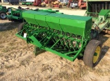 (332)JD 8' GRAIN DRILL