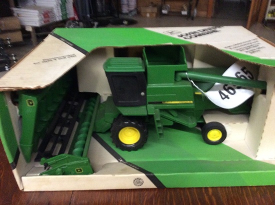 1/16 JOHN DEERE COMBINE