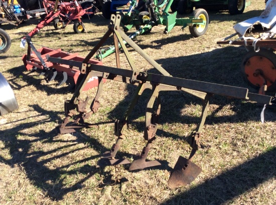PITTSBURG 2 ROW CULTIVATOR