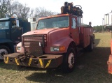 1990 INTERNATIONAL 4900 TRUCK