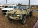 1983 TOYOTA 4WD FLATBED TRUCK