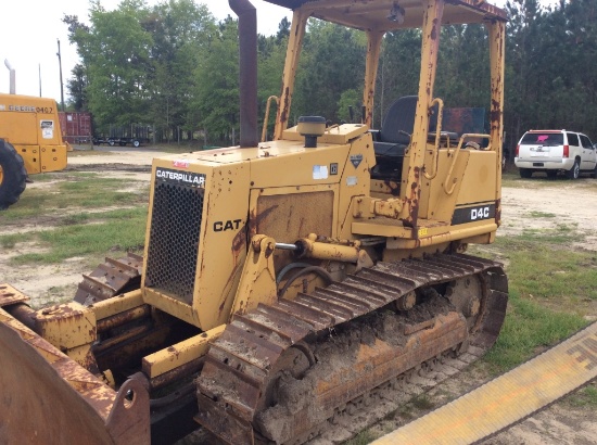 CAT D4C DOZER