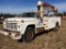 (739)1977 FORD F700 AUGER TRUCK