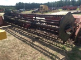 (760)CASE IH 820 GRAIN HEAD