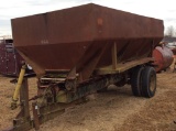 CHANDLER MANURE SPREADER