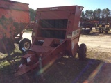 (316)HESSTON 540 ROUND BALER