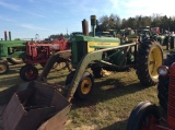 (23)JOHN DEERE 620 W/ LOADER